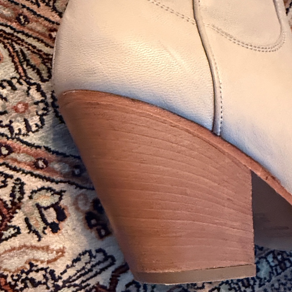 Free People Leather Western Ankle Boots with Silver Accents (size 39) - Picture 11 of 11